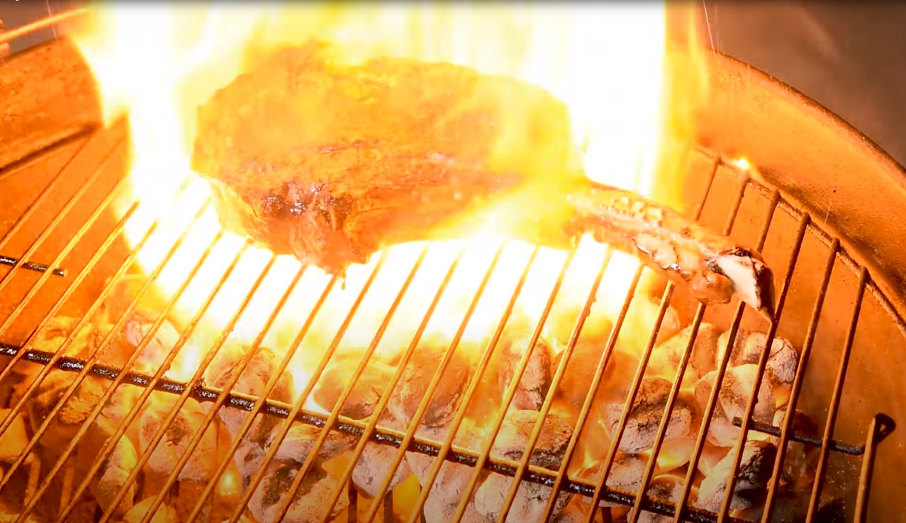 how to grill steaks on charcoal grill